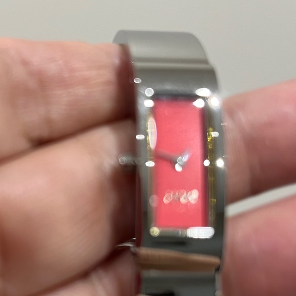 ✨BNIB✨ Vintage 2005 DKNY watch ✨🤍 - Picture 8 of 9